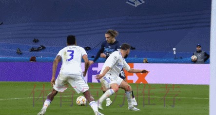 欧冠-皇马6-5逆转曼城进决赛 神兵双响本泽马点杀